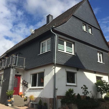 Appartement Im Alten Pfarrhaus Bad Zwesten Bagian luar foto