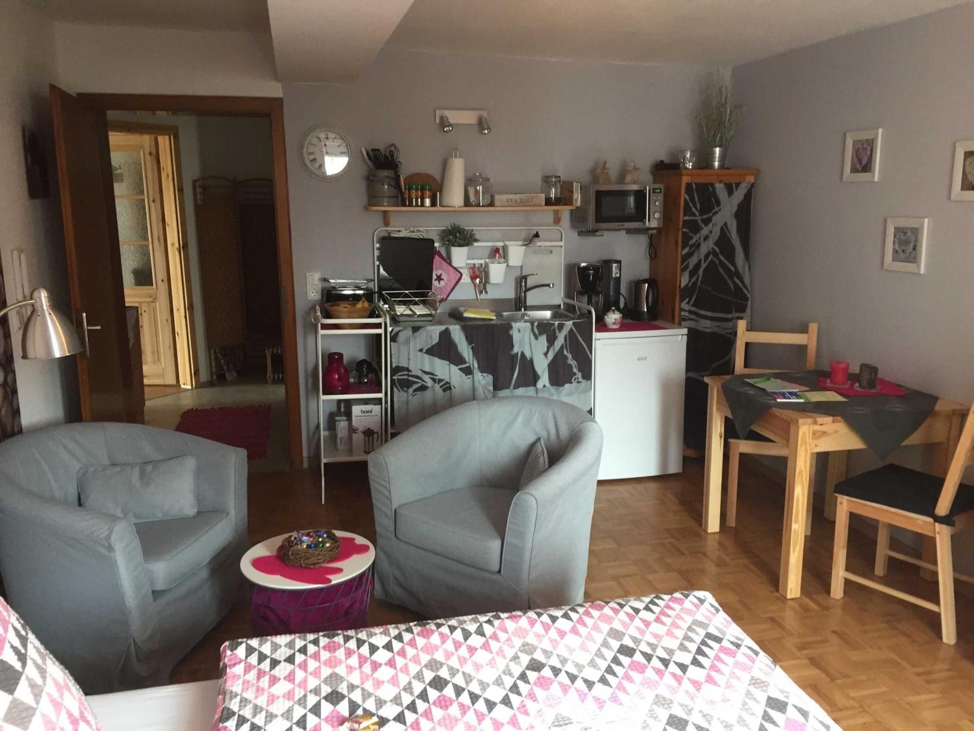 Appartement Im Alten Pfarrhaus Bad Zwesten Bagian luar foto
